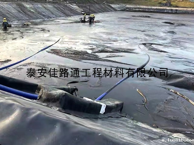 堤坝加固工程垂直铺设防渗土工膜步骤 堤坝加固工程垂直铺设防渗土工膜步骤