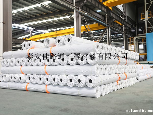 沉着应对养殖防渗膜铺设过程中所出现的问题 沉着应对养殖防渗膜铺设过程中所出现的问题