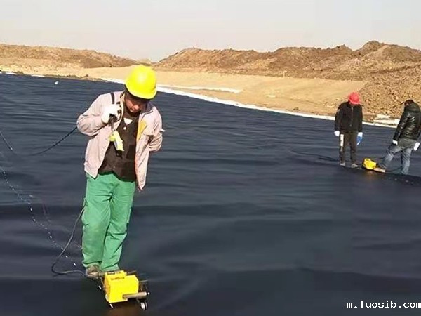 水产防渗膜的焊接工作对细节要求严格