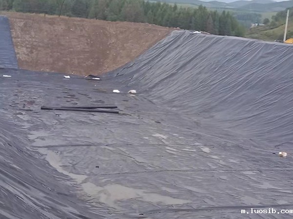 渠道灌溉防渗工程可采用佳路通土工膜