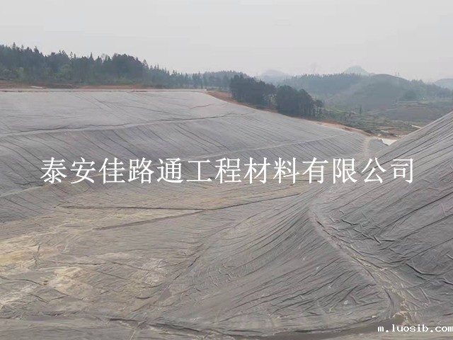 鱼塘养殖场使用防渗土工膜会带来哪些好处？