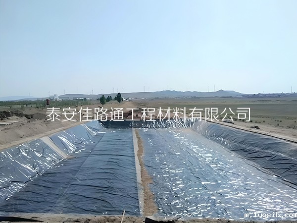 养殖防渗膜在农业养殖行业发挥重要作用