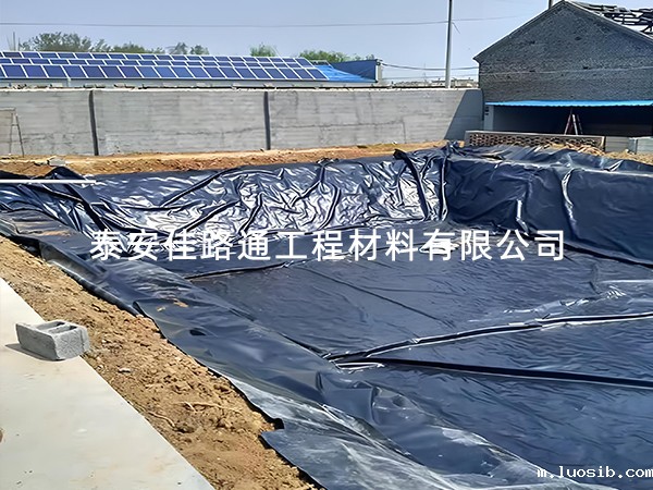 实施气压检测进行沼气池防渗膜的检测工作