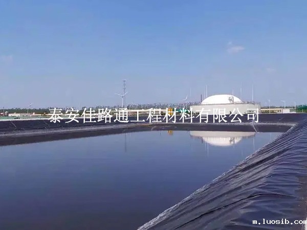 水产养殖防渗膜防治反射裂缝的创新策略