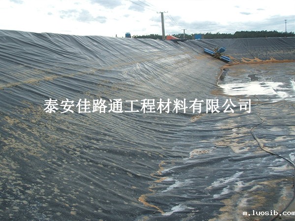 星空体育手机网页版登录在坡面防渗中的重要作用