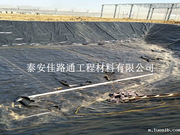 影响水产养殖防渗膜厚度的生产因素