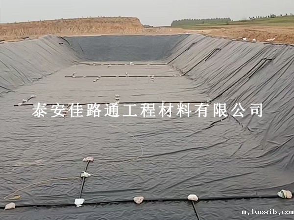 沼气池防渗膜因环境破损？这样应对更有效